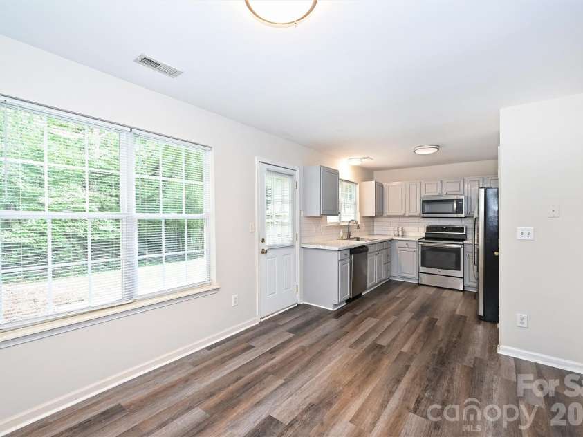 12048 Brownestone View Drive, Charlotte, NC 28269.  MLS# CAR4390682, YatesRealty ID 29500. 