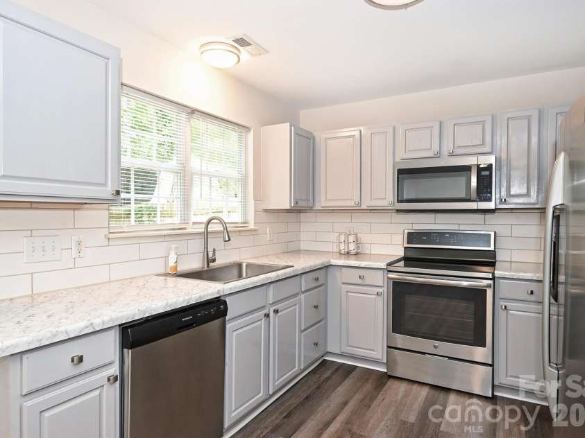12048 Brownestone View Drive, Charlotte, NC 28269.  MLS# CAR4390682, YatesRealty ID 29500. 