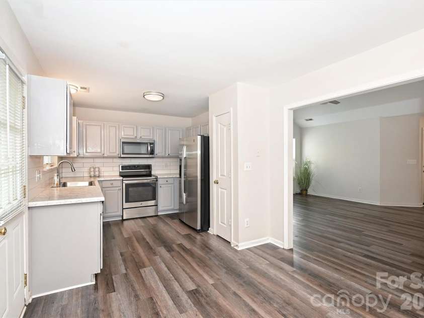 12048 Brownestone View Drive, Charlotte, NC 28269.  MLS# CAR4390682, YatesRealty ID 29500. 