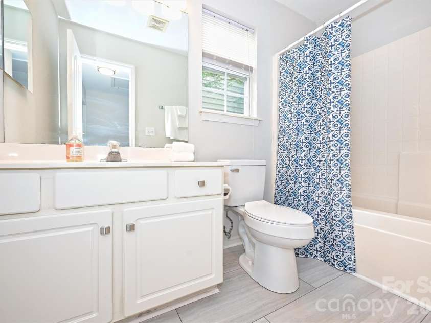 12048 Brownestone View Drive, Charlotte, NC 28269.  MLS# CAR4390682, YatesRealty ID 29500. 