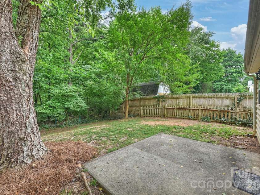 12048 Brownestone View Drive, Charlotte, NC 28269.  MLS# CAR4390682, YatesRealty ID 29500. 