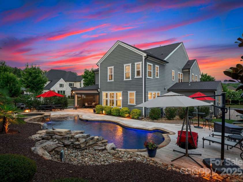 9043 Golden Rock Lane, Huntersville, NC 28078.  MLS# CAR4283601, YatesRealty ID 29500. 