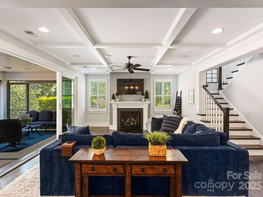 9043 Golden Rock Lane, Huntersville, NC 28078.  MLS# CAR4283601, YatesRealty ID 29500. 