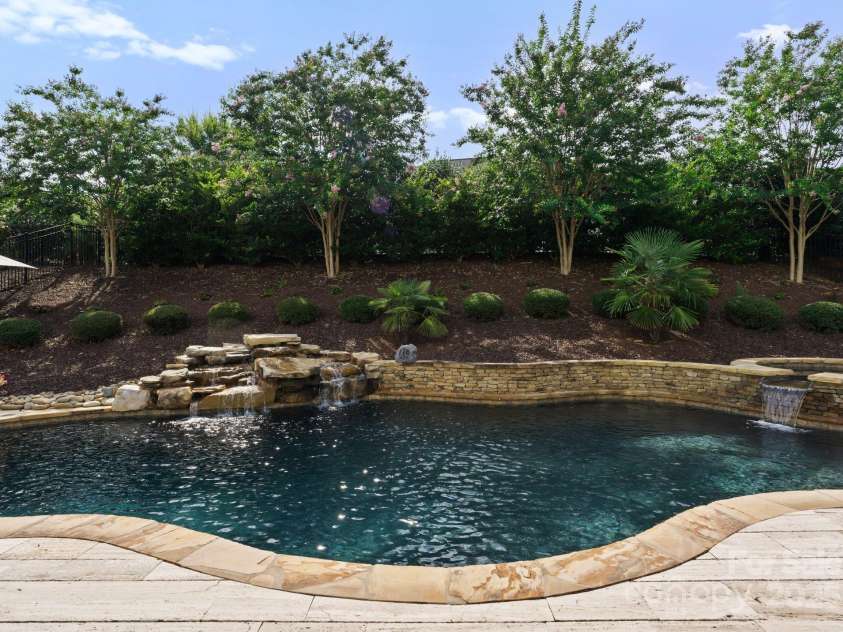 9043 Golden Rock Lane, Huntersville, NC 28078.  MLS# CAR4283601, YatesRealty ID 29500. 