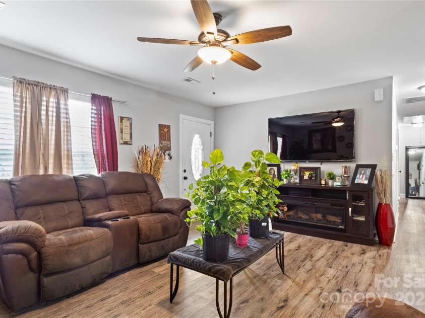 1401 Carmel Road, Lancaster, SC 29720.  MLS# CAR4284322, YatesRealty ID 29501. 