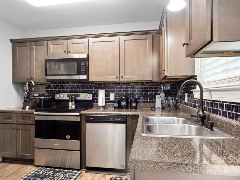 1401 Carmel Road, Lancaster, SC 29720.  MLS# CAR4284322, YatesRealty ID 29501. 