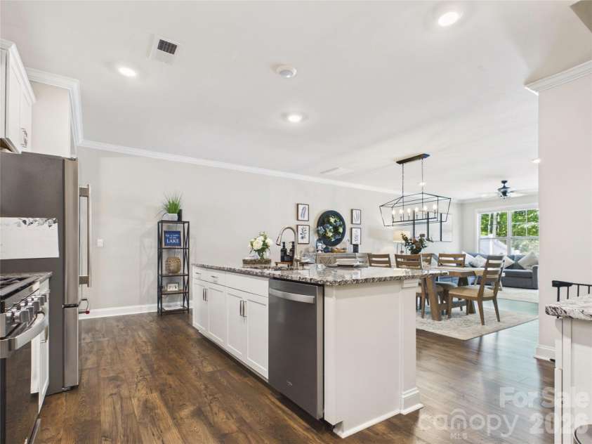 7880 Iron Road, Sherrills Ford, NC 28673.  MLS# CAR4390422, YatesRealty ID 29501. Spacious kitchen