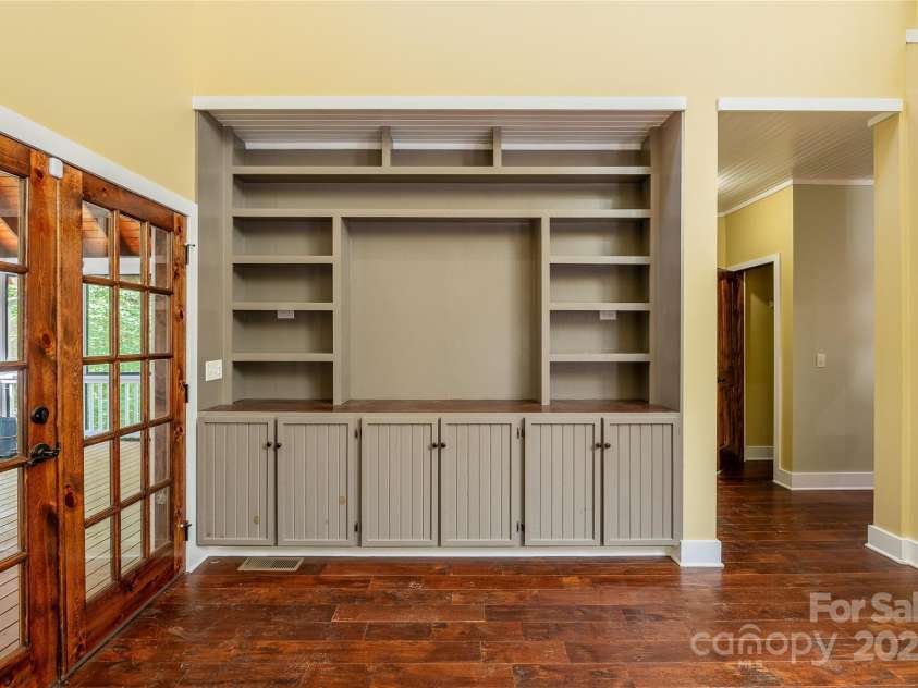 259 Palmer Drive, Boone, NC 28607.  MLS# CAR4282006, YatesRealty ID 29503. 