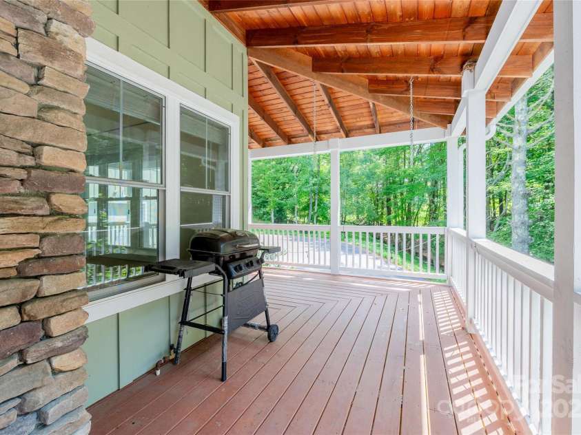 259 Palmer Drive, Boone, NC 28607.  MLS# CAR4282006, YatesRealty ID 29503. 