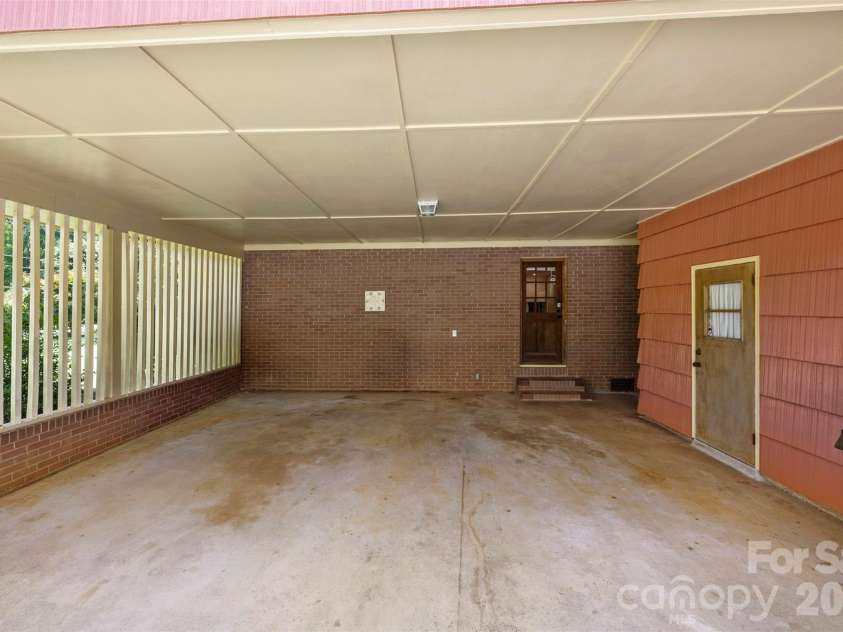 3701 Bellevue Terrace, Gastonia, NC 28056.  MLS# CAR4390638, YatesRealty ID 29503. 