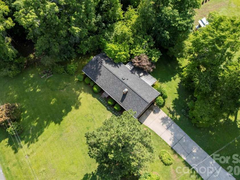3701 Bellevue Terrace, Gastonia, NC 28056.  MLS# CAR4390638, YatesRealty ID 29503. 
