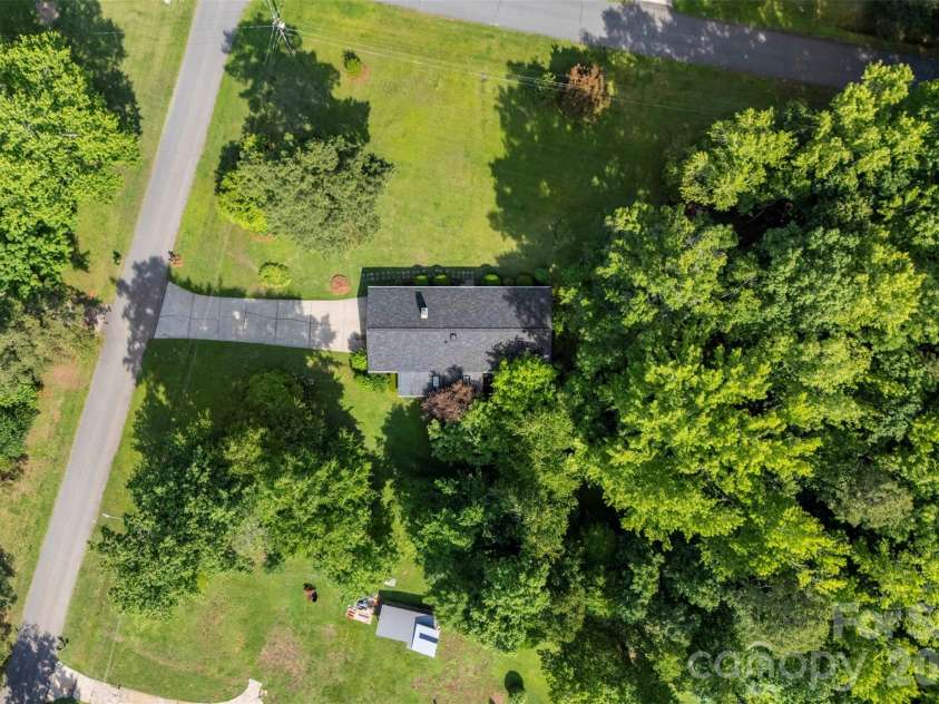 3701 Bellevue Terrace, Gastonia, NC 28056.  MLS# CAR4390638, YatesRealty ID 29503. 