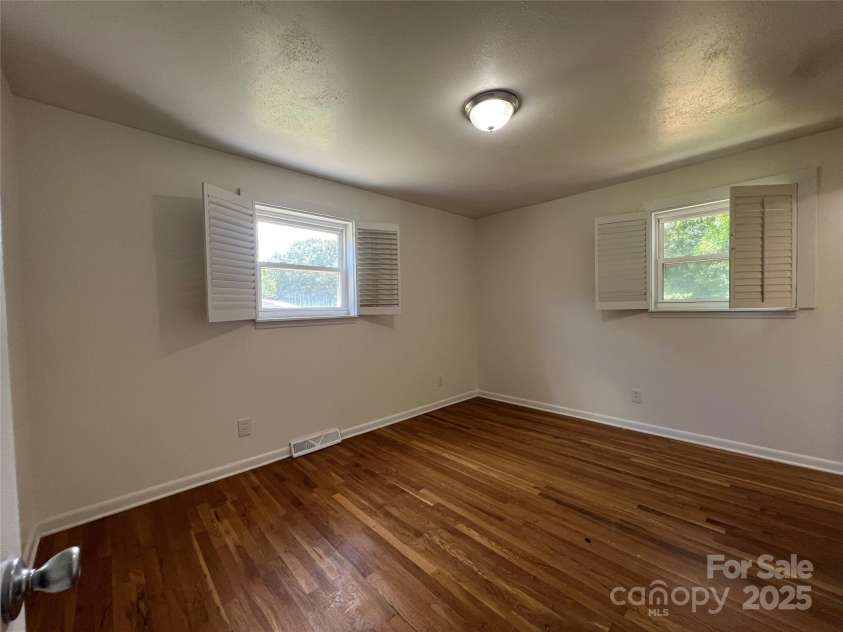 136 Haywood Terrace, Gastonia, NC 28056.  MLS# CAR4283548, YatesRealty ID 29505. 