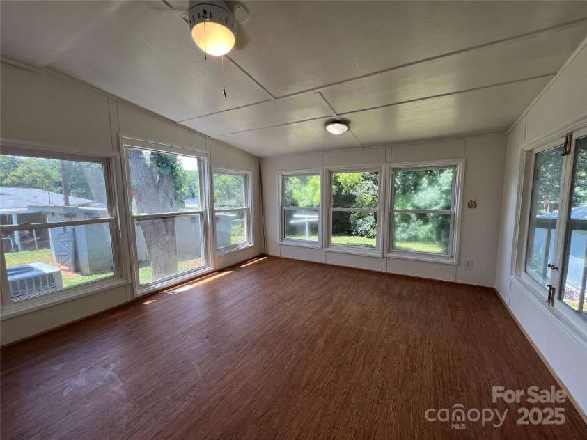 136 Haywood Terrace, Gastonia, NC 28056.  MLS# CAR4283548, YatesRealty ID 29505. 