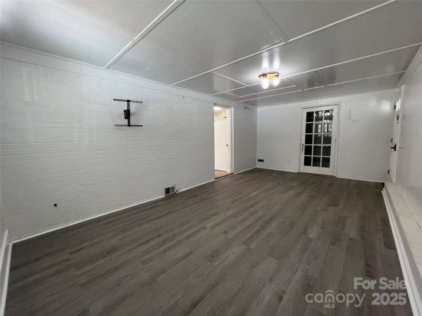 136 Haywood Terrace, Gastonia, NC 28056.  MLS# CAR4283548, YatesRealty ID 29505. 