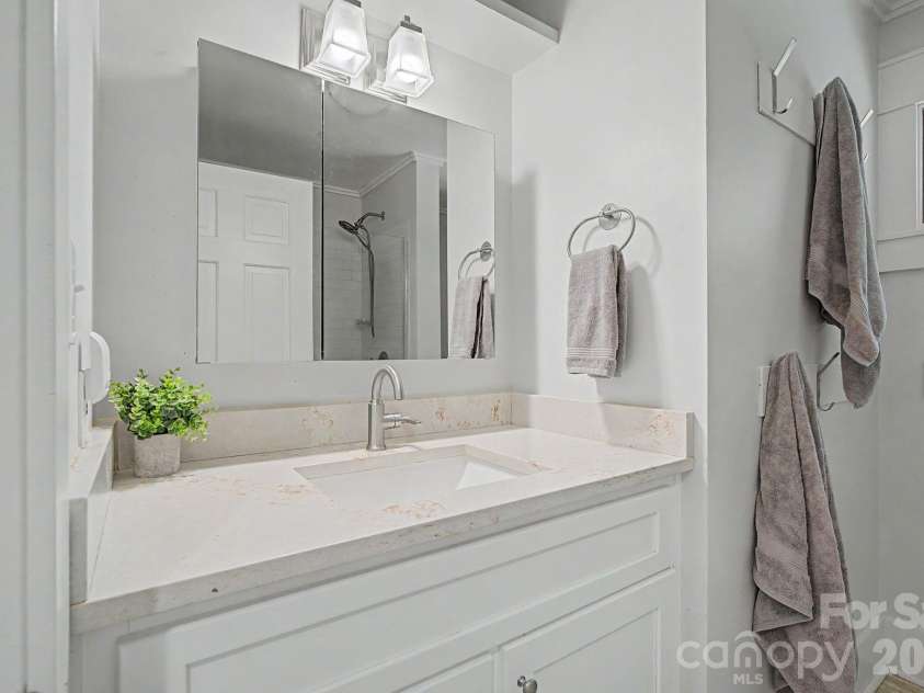 878 Garren Creek Road, Fairview, NC 28730.  MLS# CAR4387190, YatesRealty ID 29506. Full Bathroom