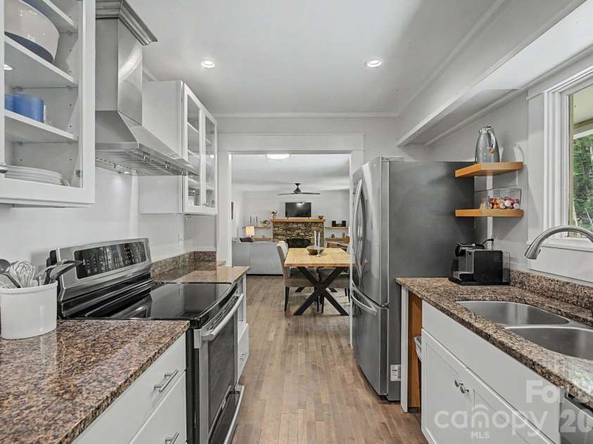 878 Garren Creek Road, Fairview, NC 28730.  MLS# CAR4387190, YatesRealty ID 29506. Galley Kitchen