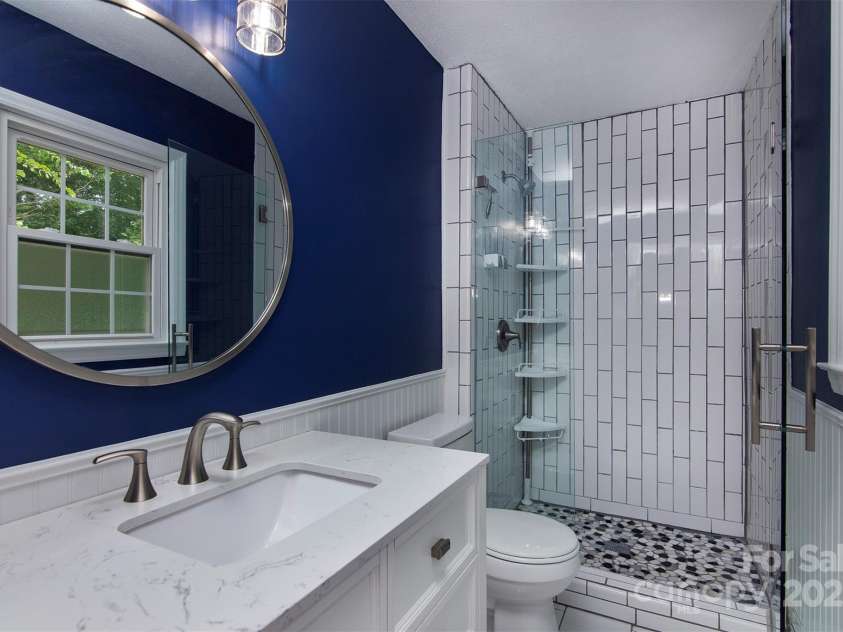 1117 Huntsmoor Drive, Gastonia, NC 28054.  MLS# CAR4286460, YatesRealty ID 29508. 