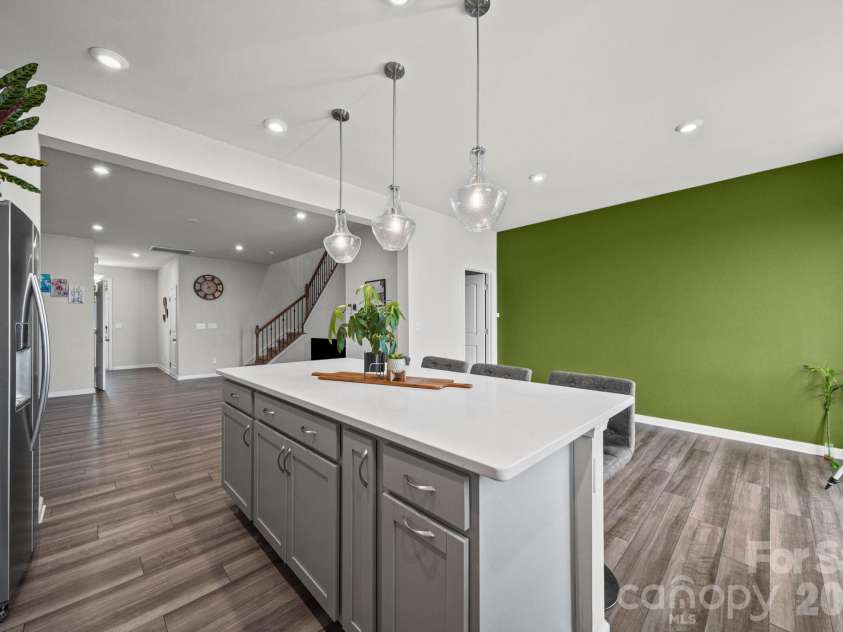 1211 Bigelow Street, Charlotte, NC 28269.  MLS# CAR4413102, YatesRealty ID 29509. 