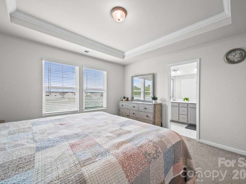 1211 Bigelow Street, Charlotte, NC 28269.  MLS# CAR4413102, YatesRealty ID 29509. 