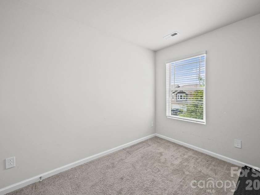 1211 Bigelow Street, Charlotte, NC 28269.  MLS# CAR4413102, YatesRealty ID 29509. 