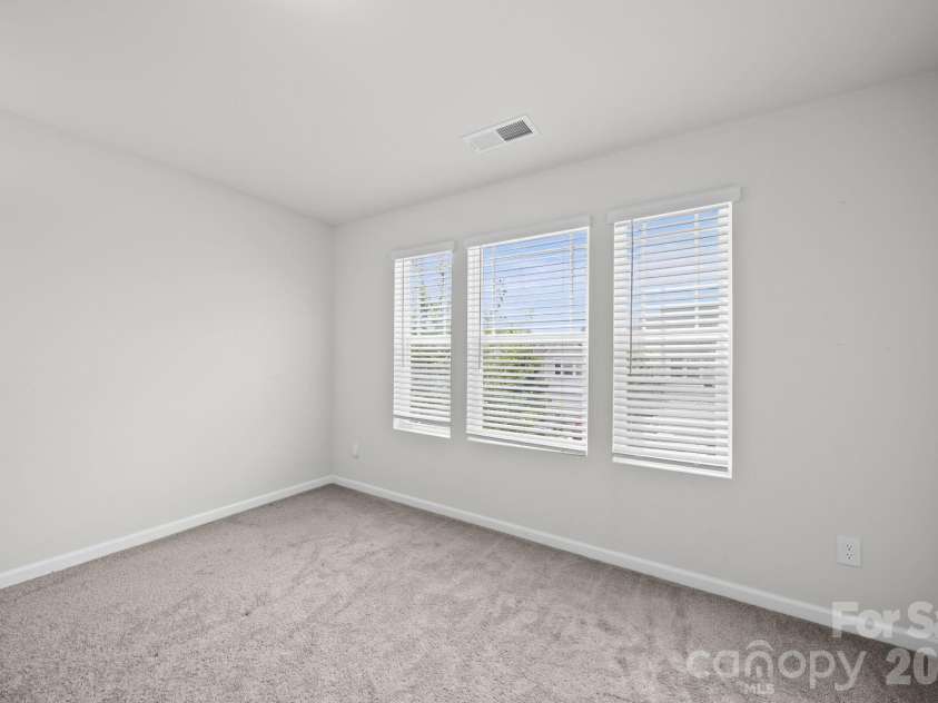 1211 Bigelow Street, Charlotte, NC 28269.  MLS# CAR4413102, YatesRealty ID 29509. 