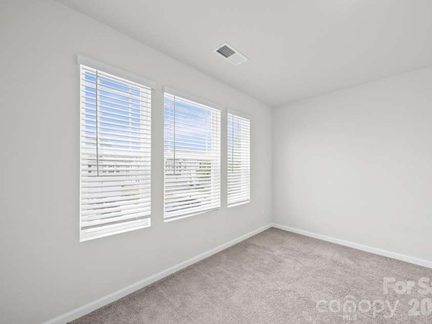 1211 Bigelow Street, Charlotte, NC 28269.  MLS# CAR4413102, YatesRealty ID 29509. 