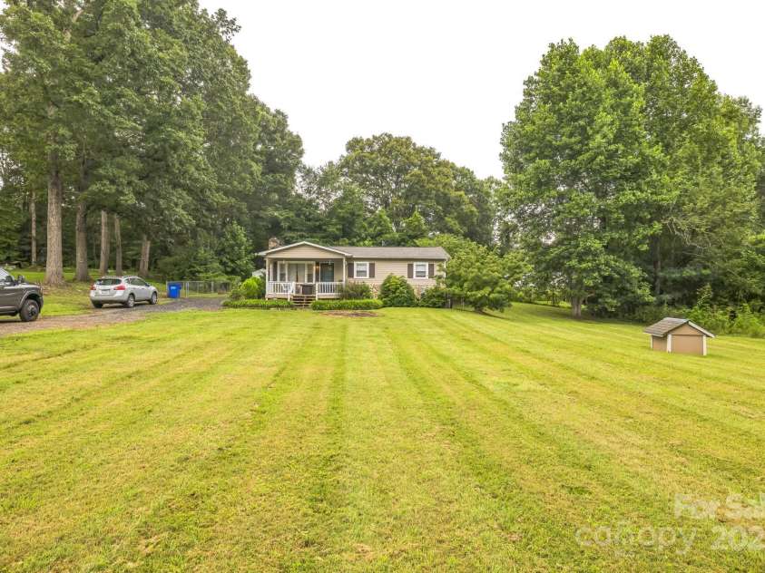 2729 Horseford Road, Lenoir, NC 28645.  MLS# CAR4287959, YatesRealty ID 29509. 