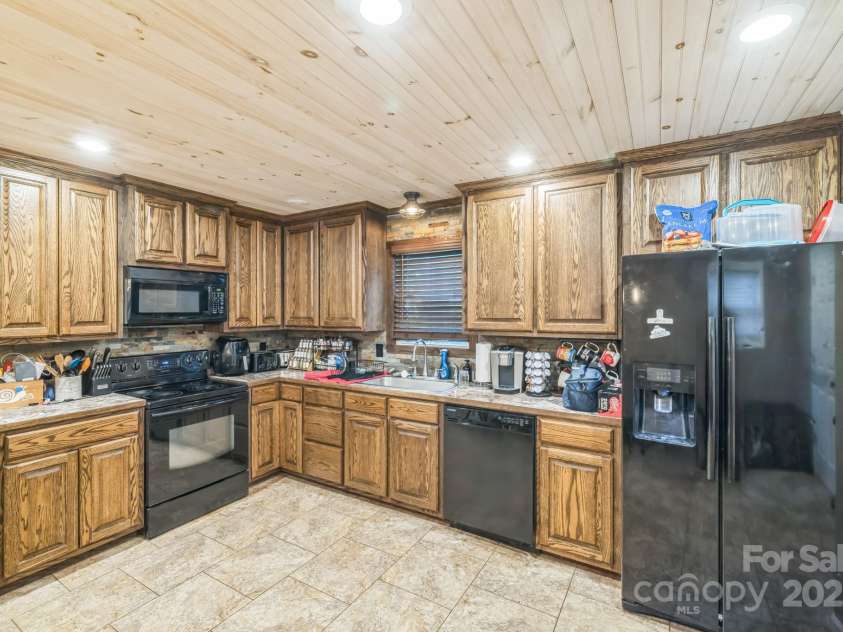 2729 Horseford Road, Lenoir, NC 28645.  MLS# CAR4287959, YatesRealty ID 29509. 