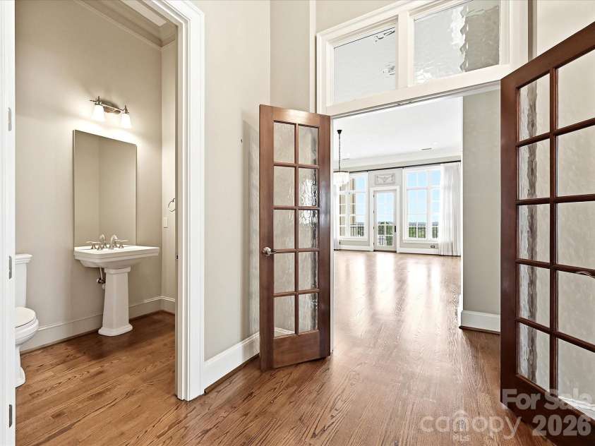 2823 Providence Road, Charlotte, NC 28211.  MLS# CAR4391488, YatesRealty ID 29510. 
