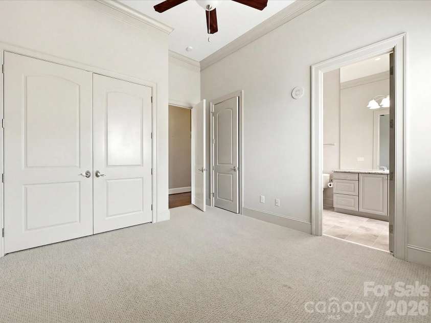 2823 Providence Road, Charlotte, NC 28211.  MLS# CAR4391488, YatesRealty ID 29510. 