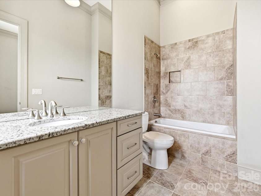 2823 Providence Road, Charlotte, NC 28211.  MLS# CAR4391488, YatesRealty ID 29510. 