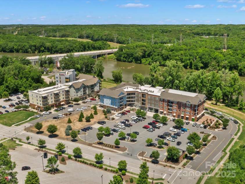 807 Herrons Ferry Road, Rock Hill, SC 29730.  MLS# CAR4263861, YatesRealty ID 29511. Shopping and dining area in neighborhood