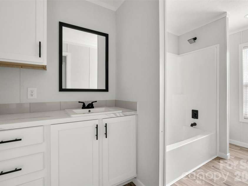 832 Jack Bone Hill Road, Jefferson, SC 29718.  MLS# CAR4391541, YatesRealty ID 29511. Second Full Bath