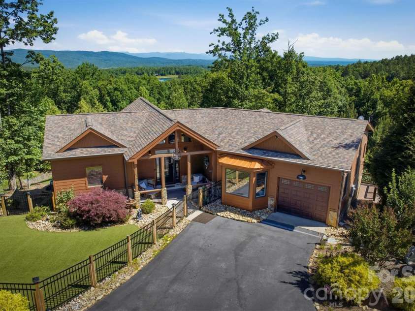 315 Lakeview Trail, Nebo, NC 28761.  MLS# CAR4391588, YatesRealty ID 29513. 