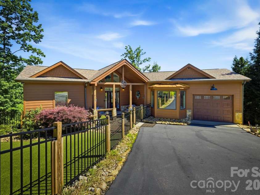 315 Lakeview Trail, Nebo, NC 28761.  MLS# CAR4391588, YatesRealty ID 29513. 