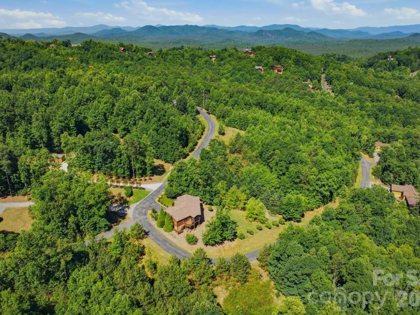 315 Lakeview Trail, Nebo, NC 28761.  MLS# CAR4391588, YatesRealty ID 29513. 