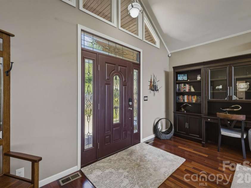 315 Lakeview Trail, Nebo, NC 28761.  MLS# CAR4391588, YatesRealty ID 29513. 