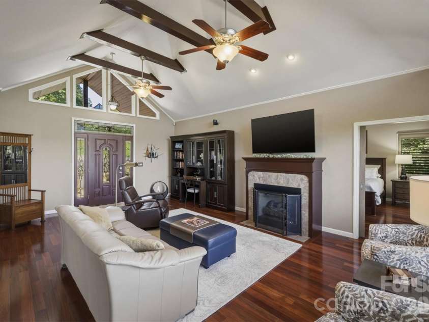 315 Lakeview Trail, Nebo, NC 28761.  MLS# CAR4391588, YatesRealty ID 29513. 