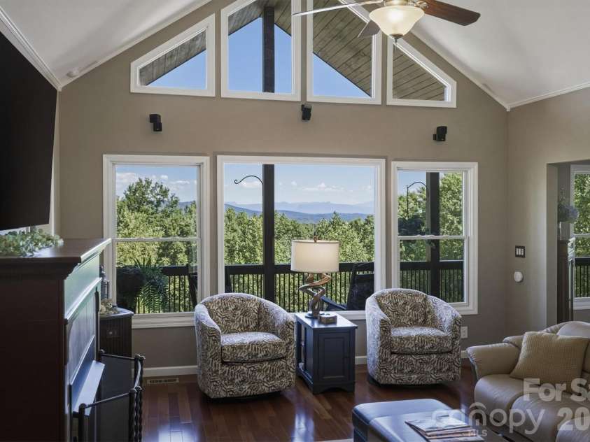 315 Lakeview Trail, Nebo, NC 28761.  MLS# CAR4391588, YatesRealty ID 29513. 