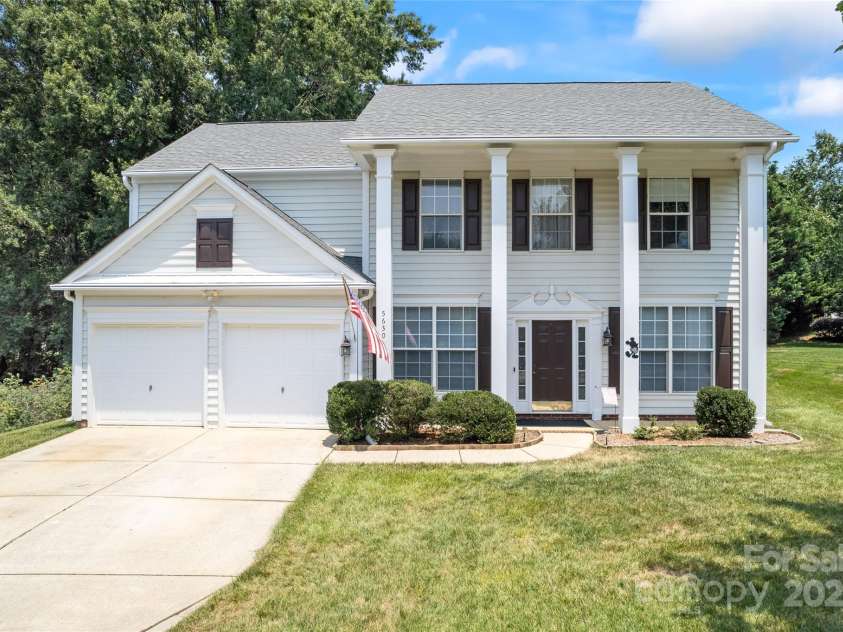 5630 Cambridge Bay Drive, Charlotte, NC 28269.  MLS# CAR4279403, YatesRealty ID 29513. 