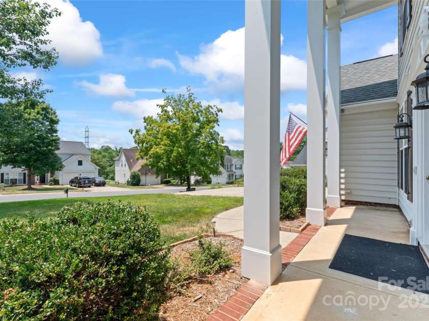 5630 Cambridge Bay Drive, Charlotte, NC 28269.  MLS# CAR4279403, YatesRealty ID 29513. 