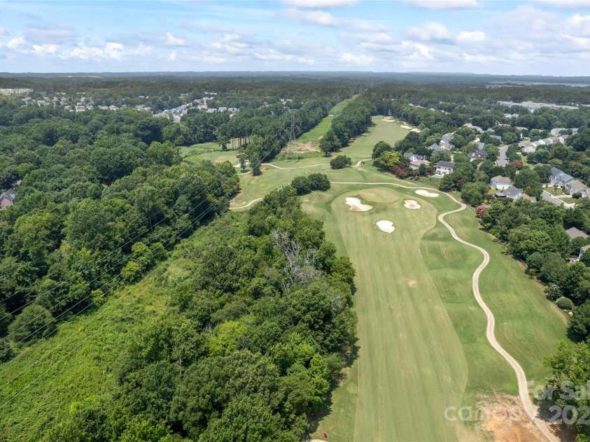 5630 Cambridge Bay Drive, Charlotte, NC 28269.  MLS# CAR4279403, YatesRealty ID 29513. 