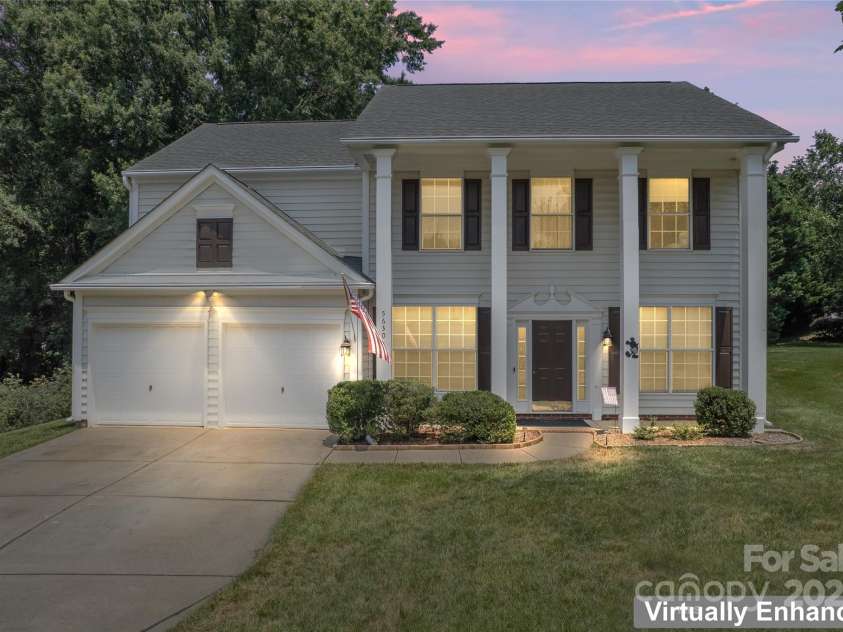 5630 Cambridge Bay Drive, Charlotte, NC 28269.  MLS# CAR4279403, YatesRealty ID 29513. 