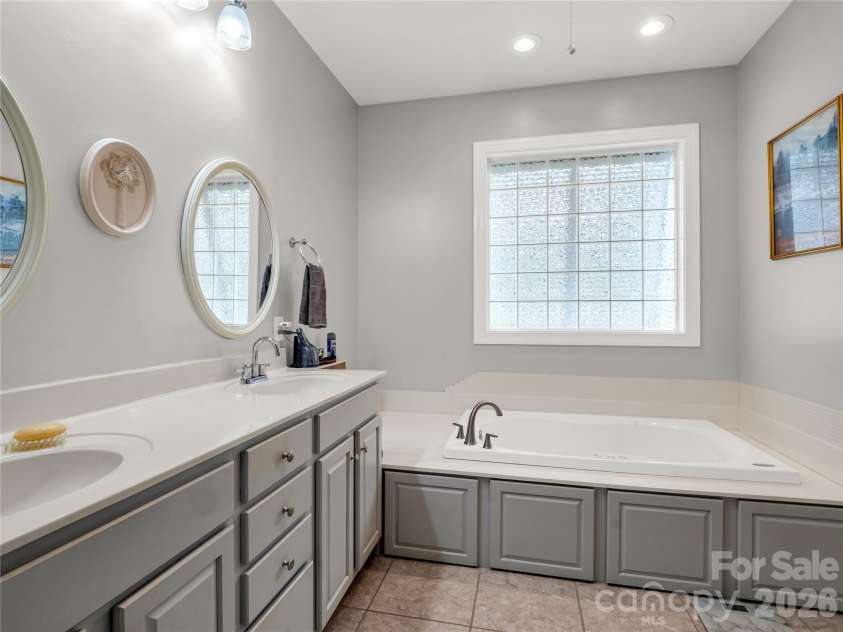 167 Green Meadows Drive, Forest City, NC 28043.  MLS# CAR4391190, YatesRealty ID 29514. 