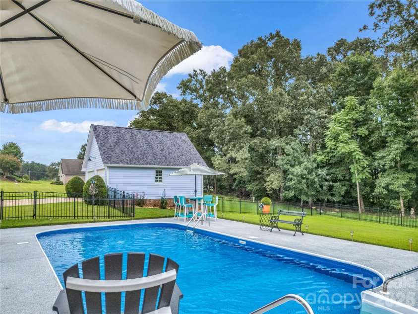 167 Green Meadows Drive, Forest City, NC 28043.  MLS# CAR4391190, YatesRealty ID 29514. 