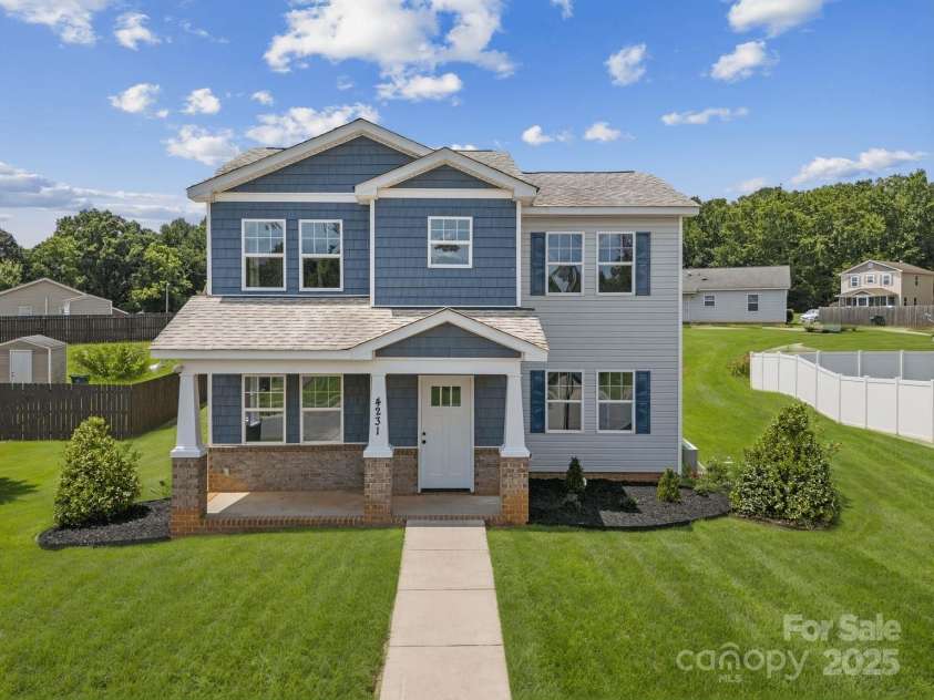 4231 RED SHED Lane, Charlotte, NC 28269.  MLS# CAR4287385, YatesRealty ID 29515. 