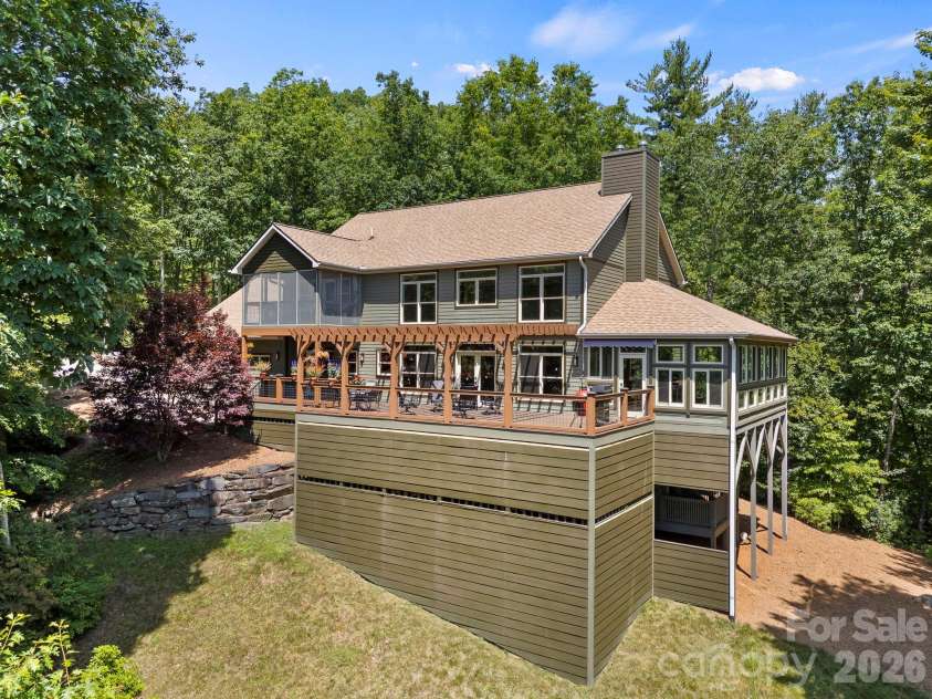 426 Eagle Ridge Road, Zirconia, NC 28790.  MLS# CAR4390931, YatesRealty ID 29515. 