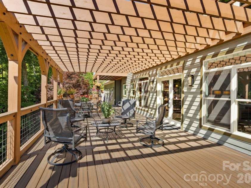 426 Eagle Ridge Road, Zirconia, NC 28790.  MLS# CAR4390931, YatesRealty ID 29515. 