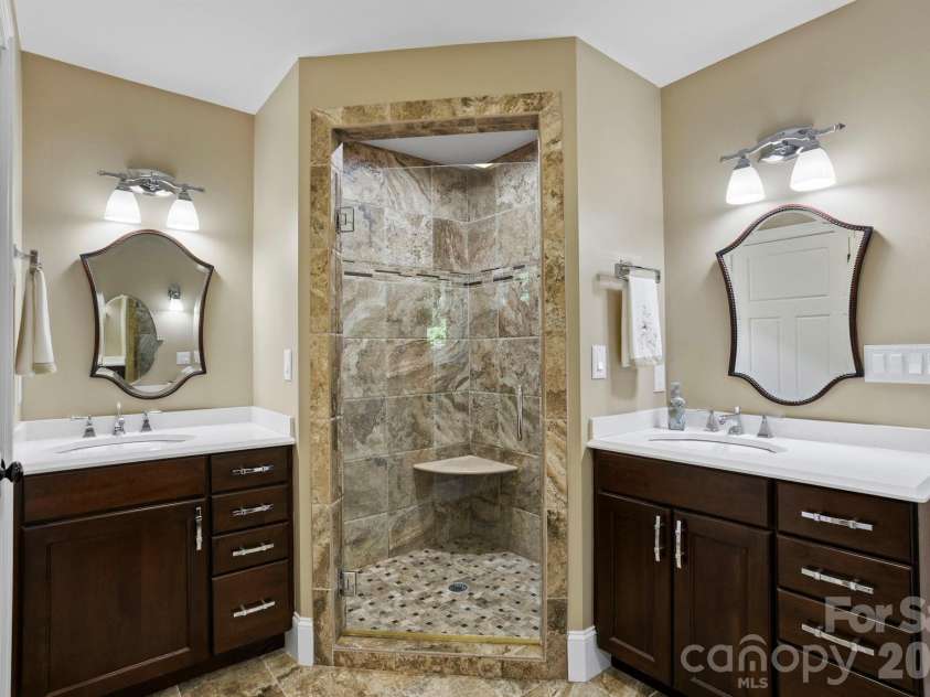 426 Eagle Ridge Road, Zirconia, NC 28790.  MLS# CAR4390931, YatesRealty ID 29515. 